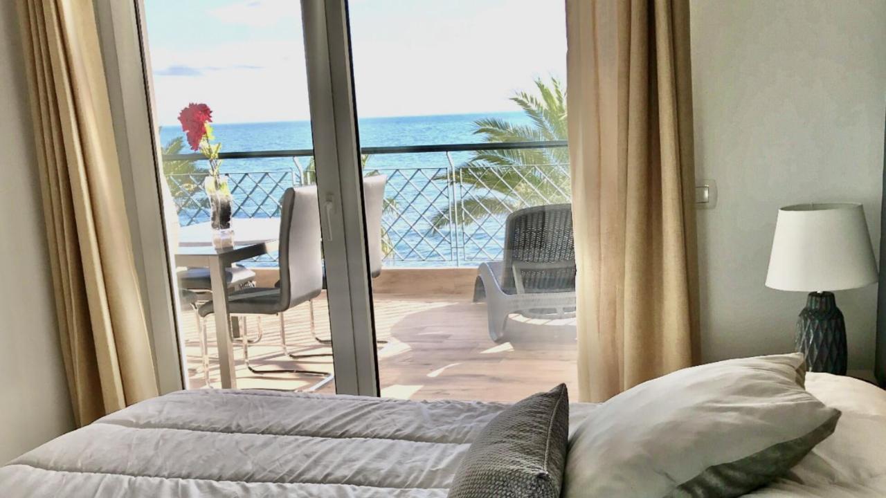 Mi Capricho B17 Beachfront Apartment Sitio de Calahonda Exterior photo