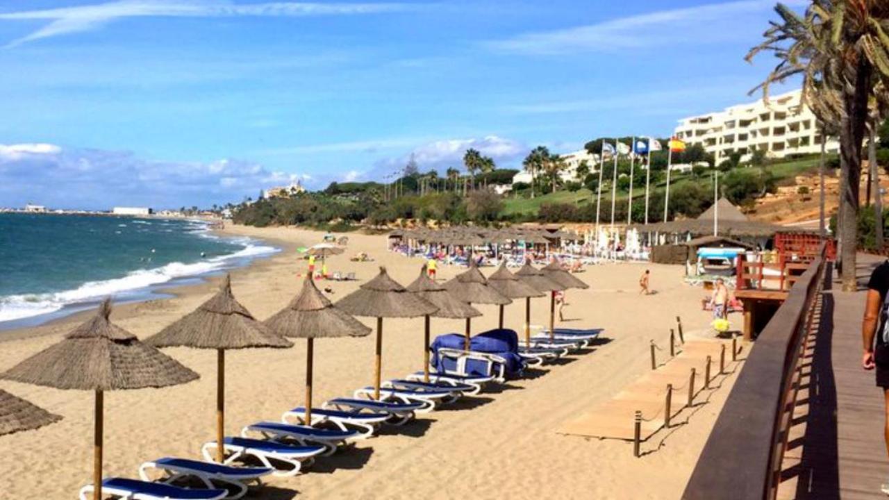 Mi Capricho B17 Beachfront Apartment Sitio de Calahonda Exterior photo