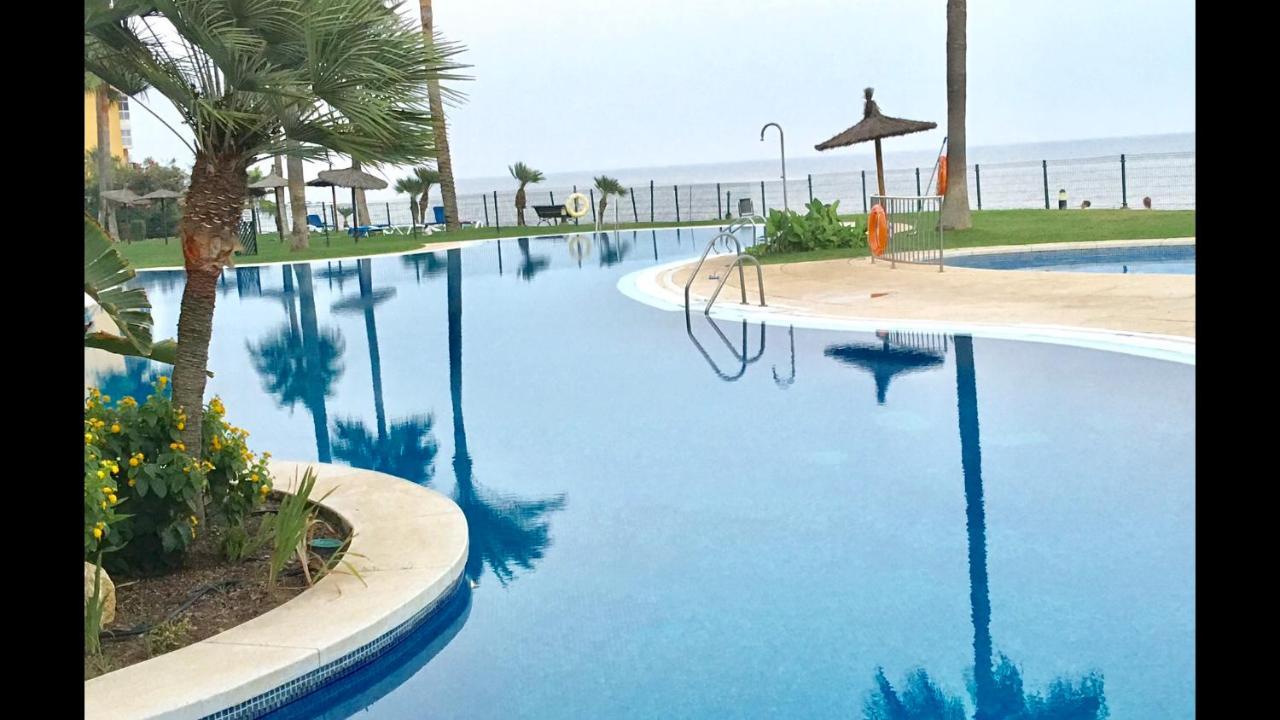 Mi Capricho B17 Beachfront Apartment Sitio de Calahonda Exterior photo
