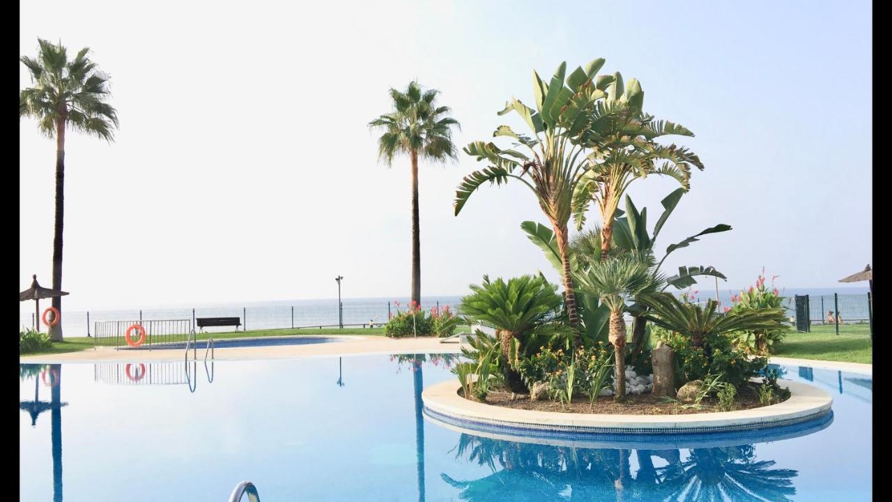 Mi Capricho B17 Beachfront Apartment Sitio de Calahonda Exterior photo
